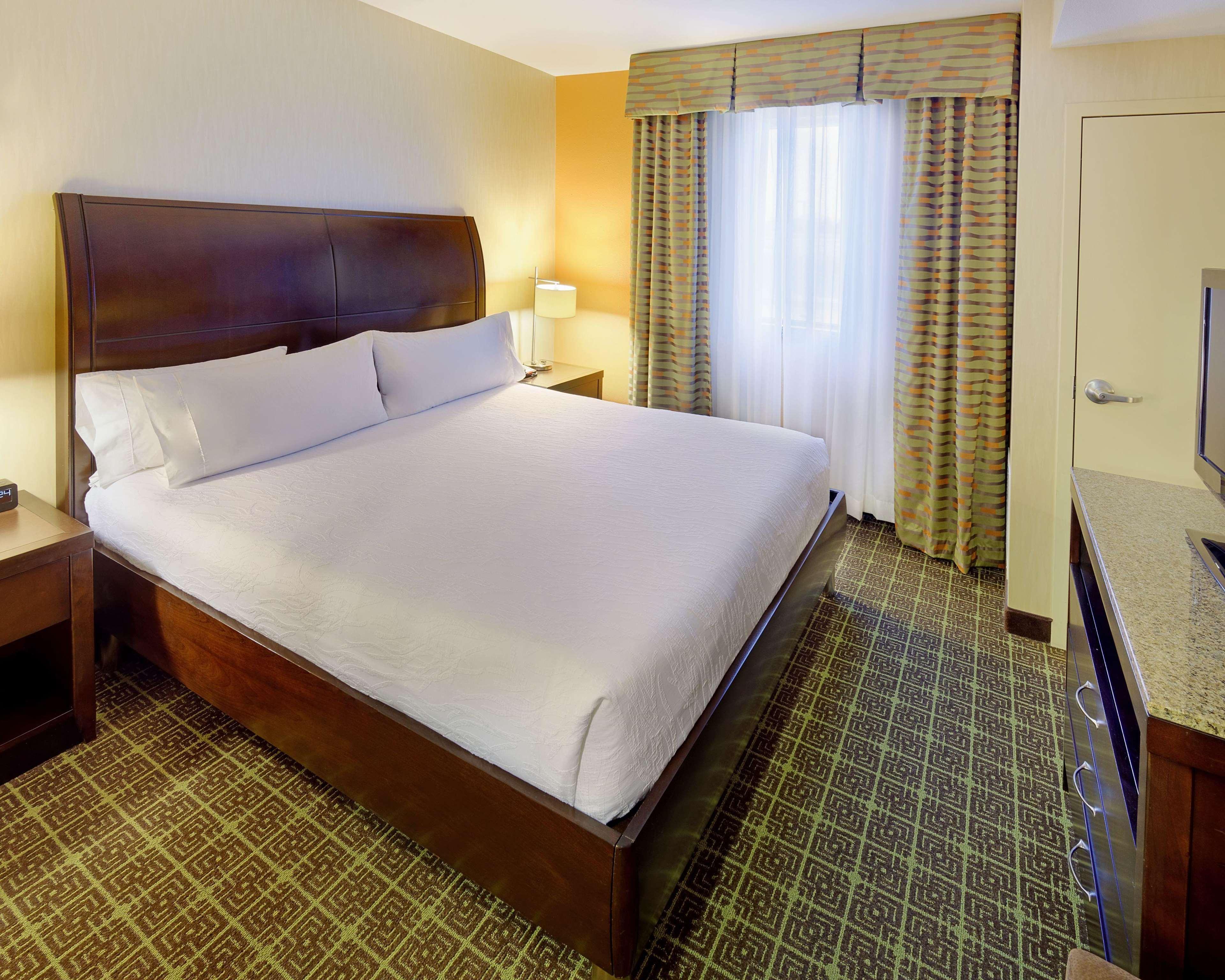 Hilton Garden Inn Springfield Buitenkant foto