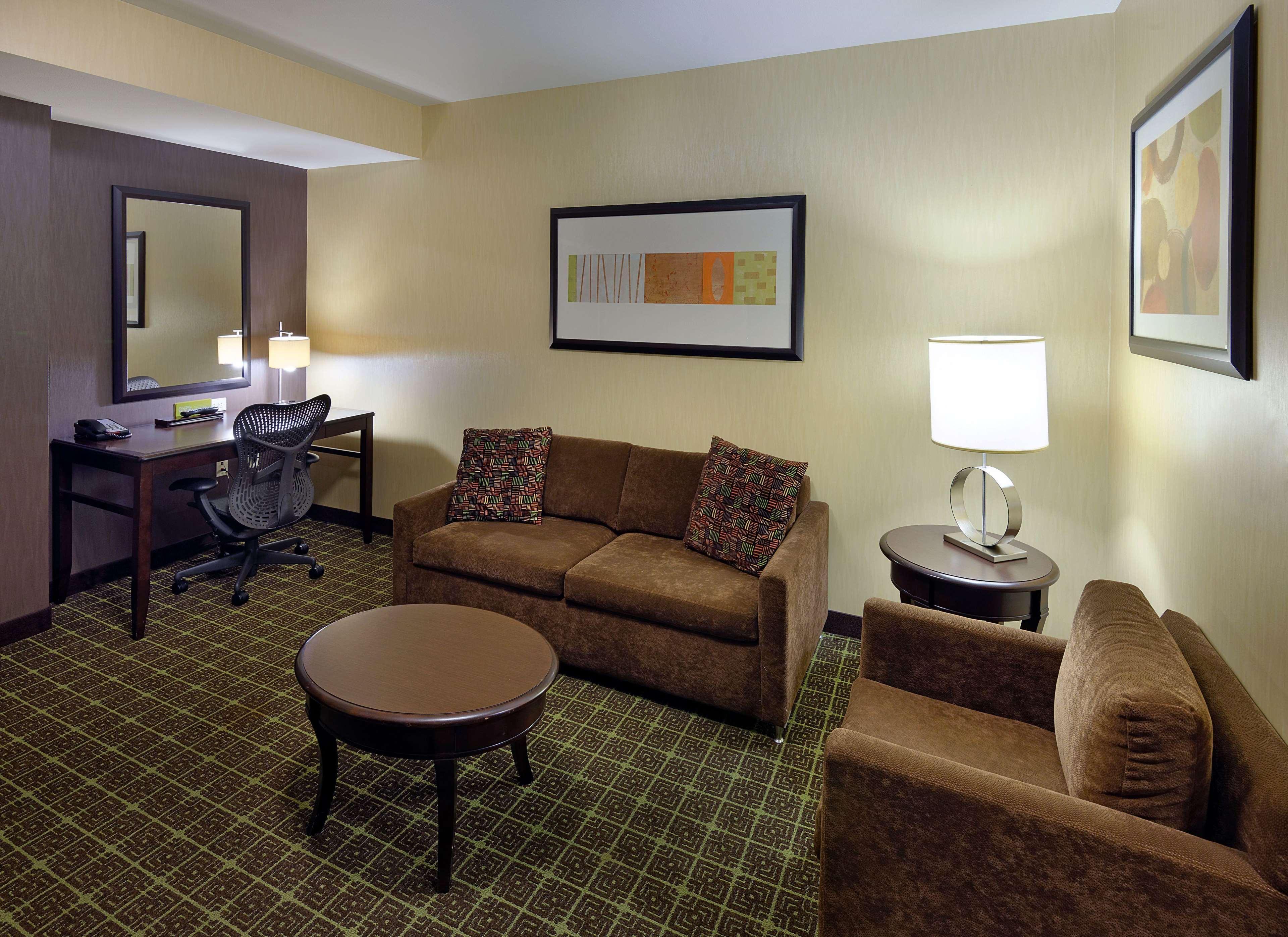 Hilton Garden Inn Springfield Buitenkant foto