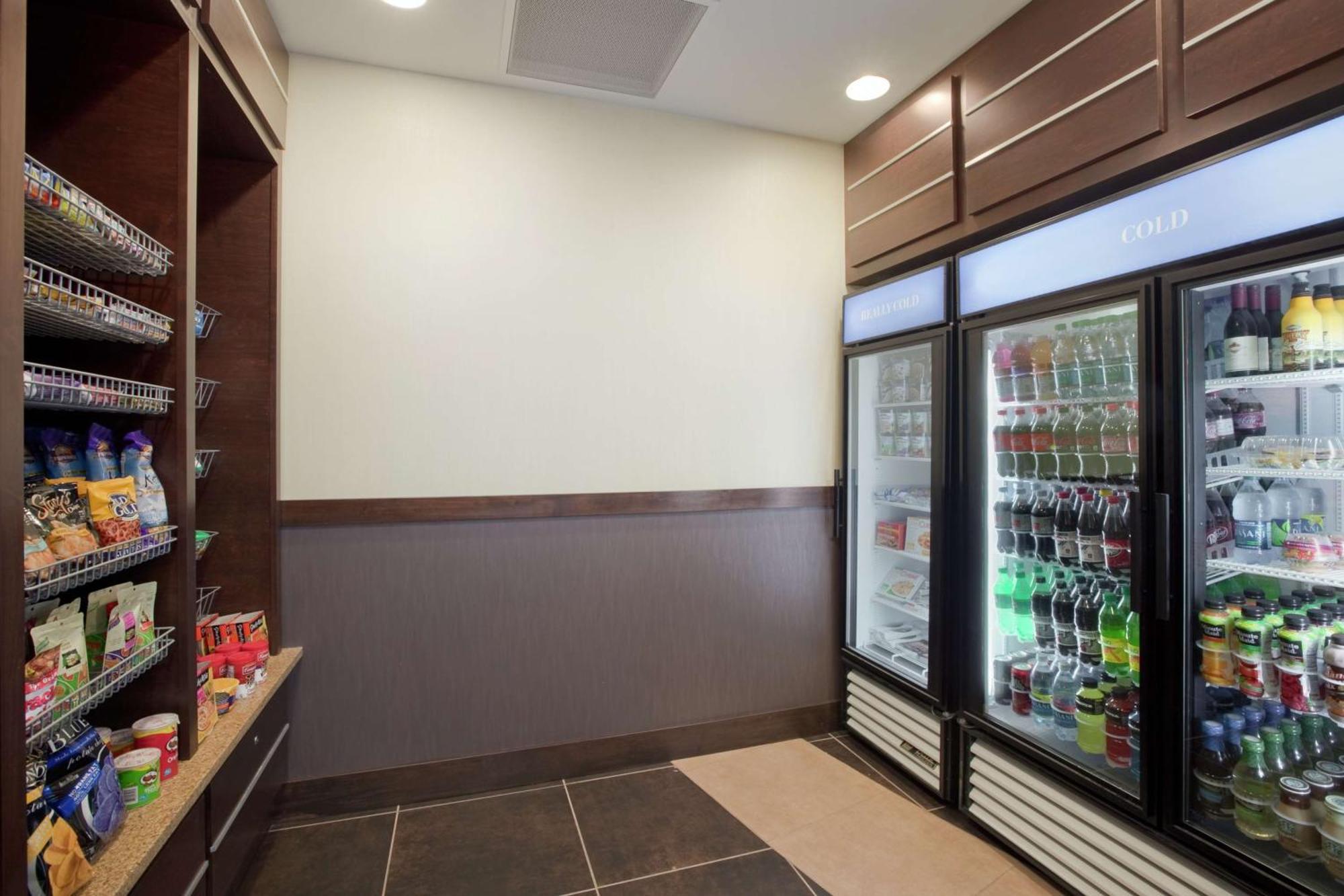 Hilton Garden Inn Springfield Buitenkant foto